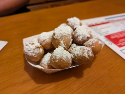 fucking delicious corn fritters