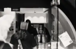 quat shot: us going to the food court