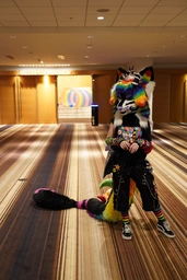 idk who this furry is i'm so sorry but i love your suit